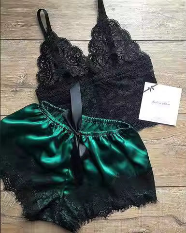 Lencería de satén ultra sexy 🔥 - Solo por hoy LLEVA 2 POR EL PRECIO DE 1 🔥